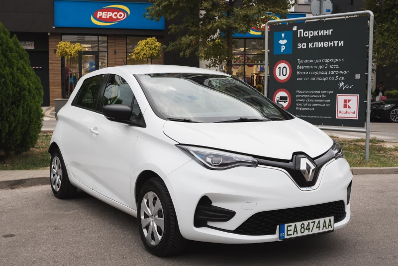 Renault Zoe, снимка 2 - Автомобили и джипове - 47414725