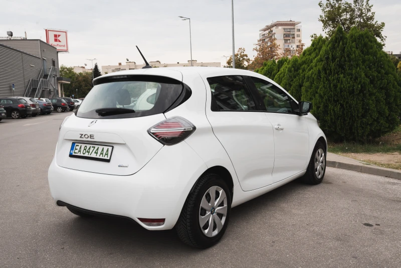 Renault Zoe, снимка 5 - Автомобили и джипове - 47414725