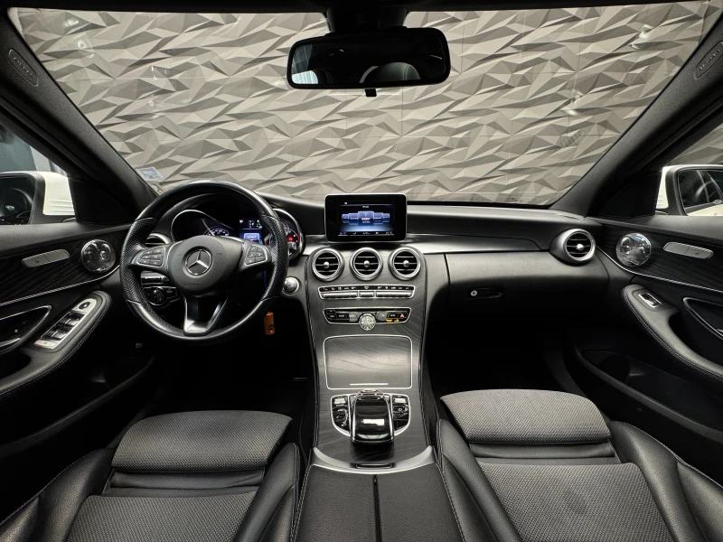 Mercedes-Benz C 350 e AMG Line Burm* Camera* Подгрев, снимка 5 - Автомобили и джипове - 49490689