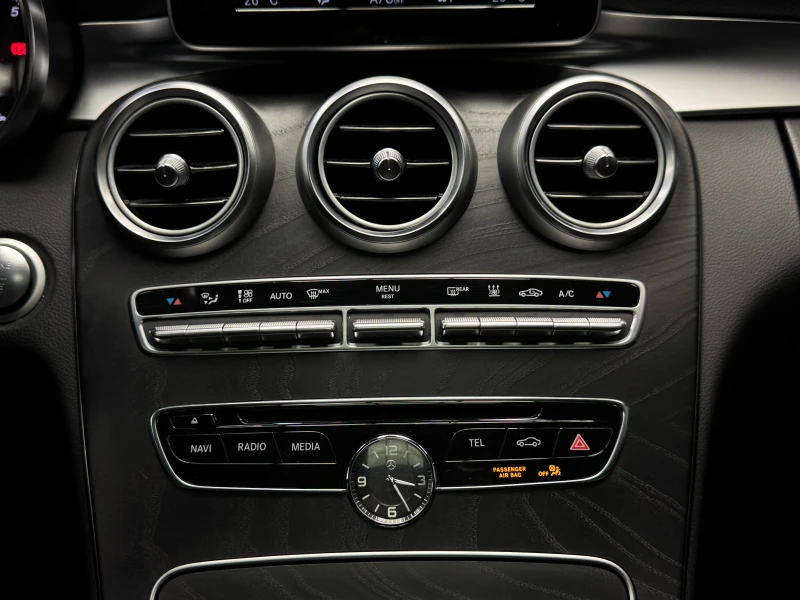 Mercedes-Benz C 350 e AMG Line Burm* Camera* Подгрев, снимка 12 - Автомобили и джипове - 49490689