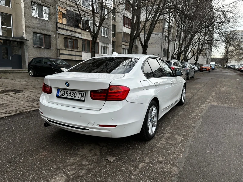 BMW 318 D Sport, снимка 4 - Автомобили и джипове - 49559405