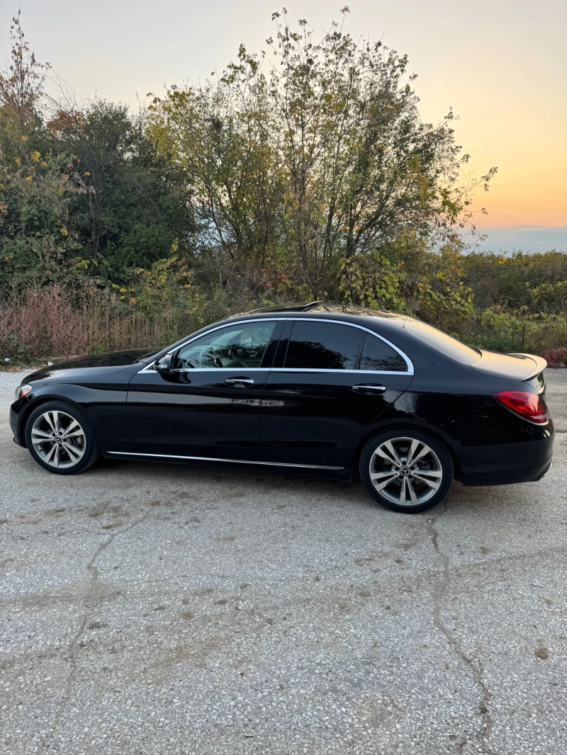 Mercedes-Benz C 300 KeylessGo, снимка 3 - Автомобили и джипове - 52499753