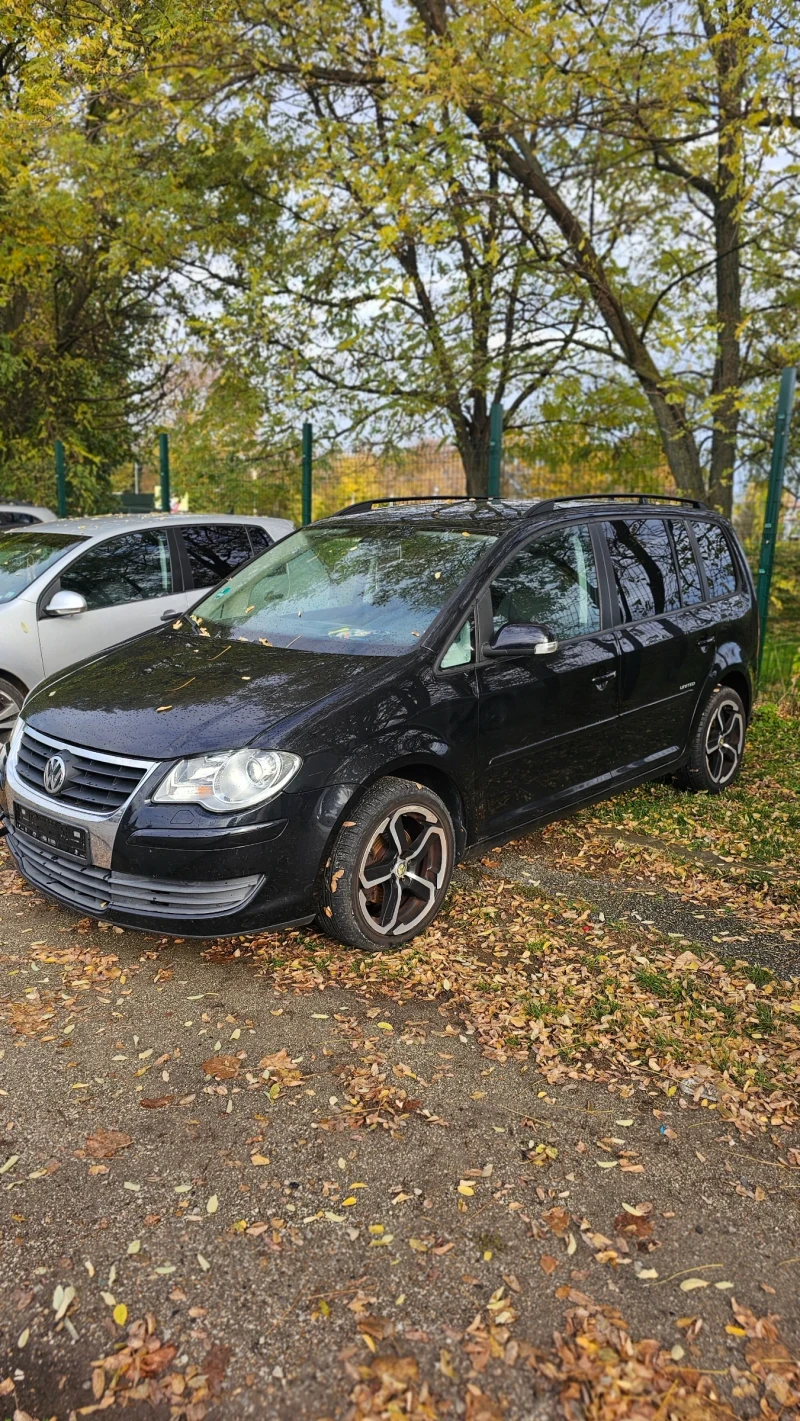 VW Touran, снимка 13 - Автомобили и джипове - 52467293