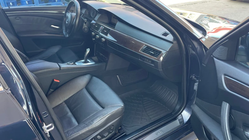 BMW 530 M-PACKET , снимка 11 - Автомобили и джипове - 52620992