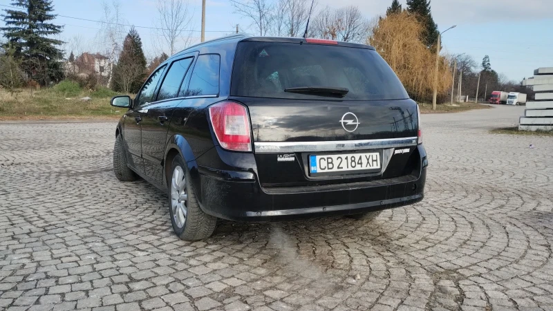 Opel Astra, снимка 4 - Автомобили и джипове - 53142381