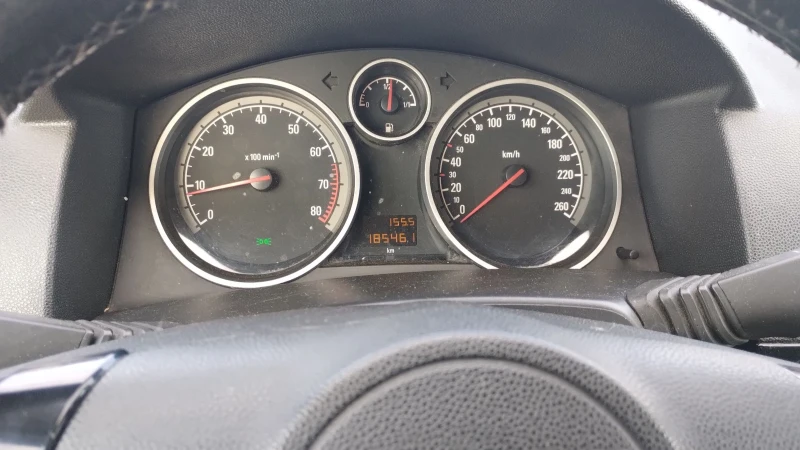 Opel Astra, снимка 13 - Автомобили и джипове - 53142381