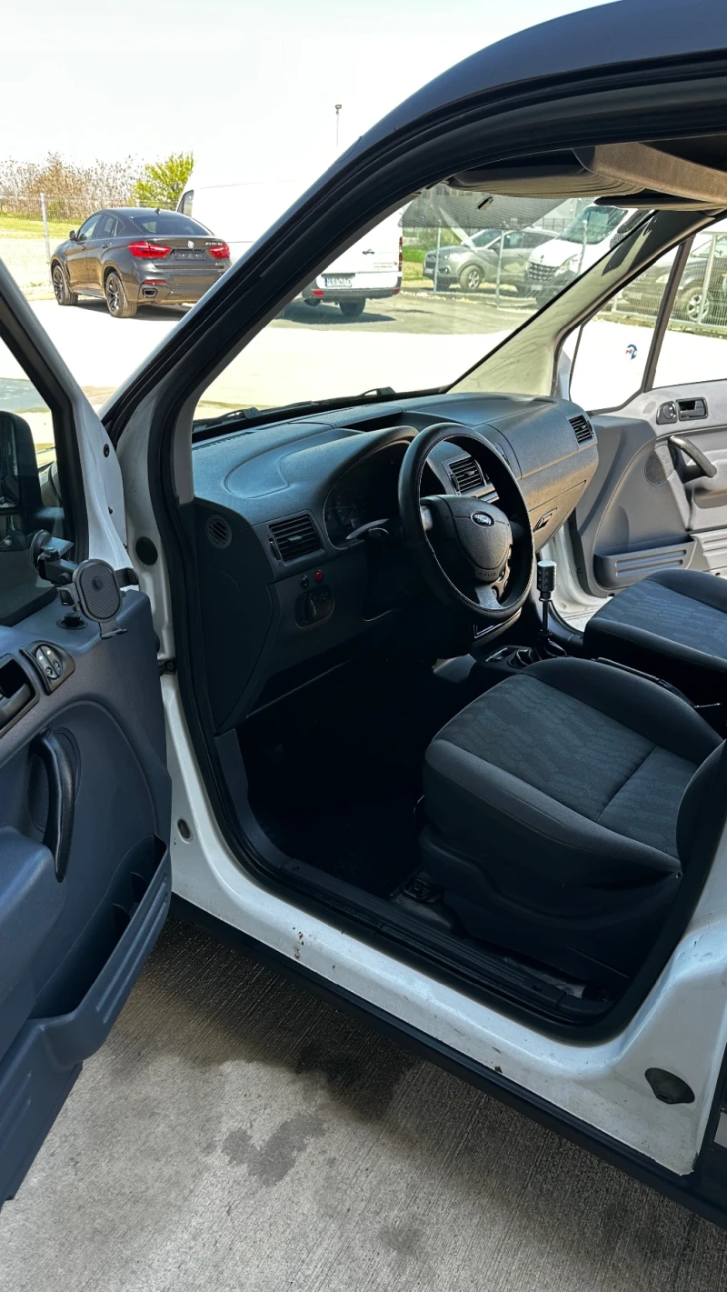 Ford Connect 1.8, снимка 7 - Автомобили и джипове - 53183514
