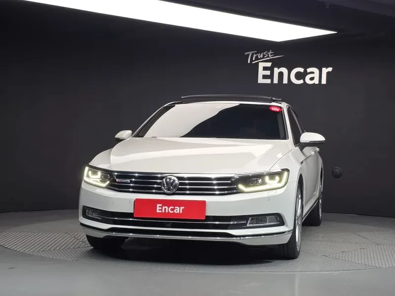 VW Passat 2.0 Tdi 4Motion Prestige - САМО 30% АВАНС, снимка 3 - Автомобили и джипове - 55737192