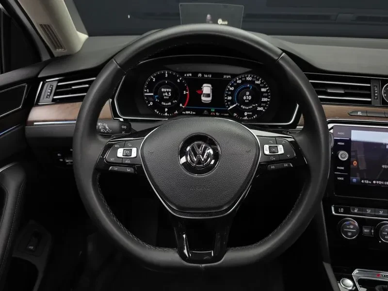 VW Passat 2.0 Tdi 4Motion Prestige - САМО 30% АВАНС, снимка 14 - Автомобили и джипове - 55737192