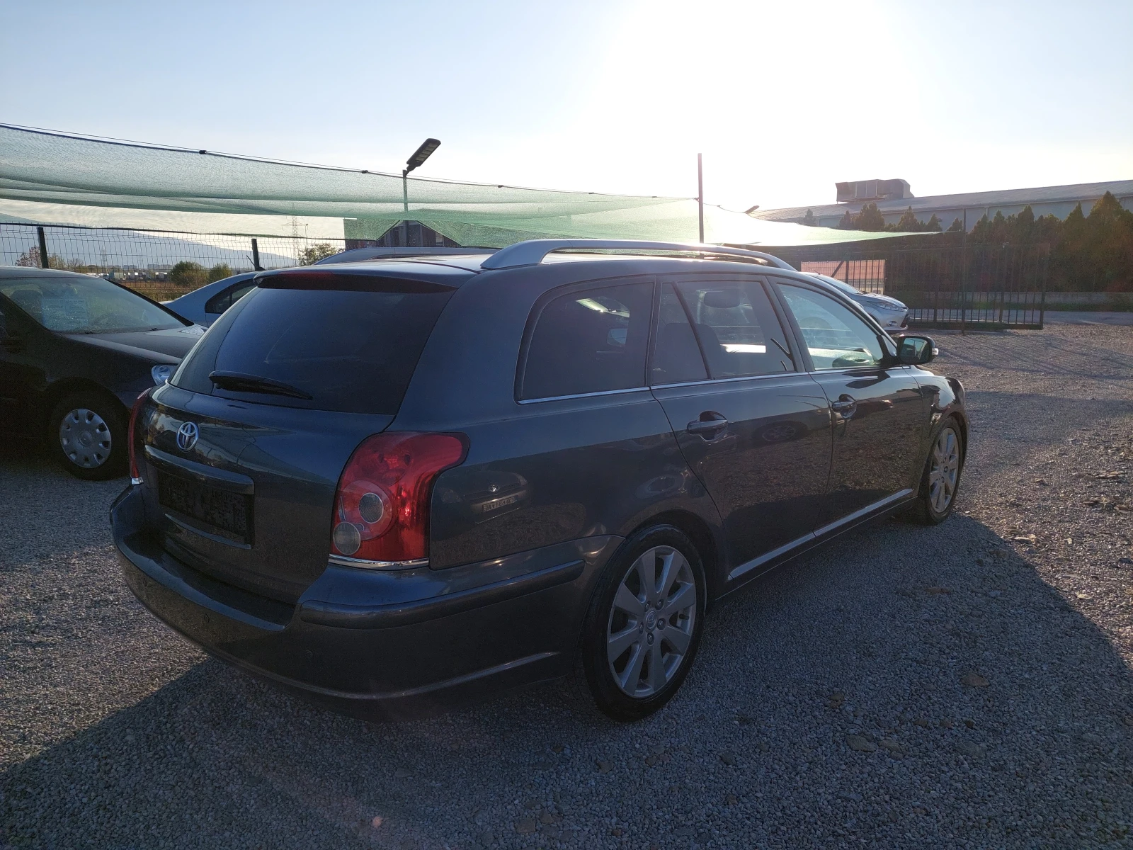 Toyota Avensis 2.2 D4D - изображение 5