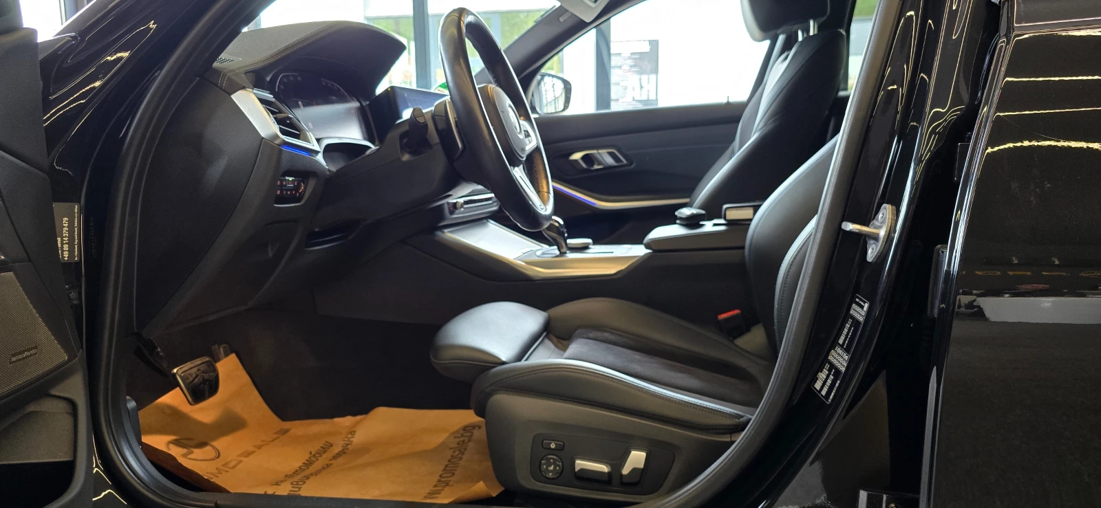 BMW 320 Individual * Laser * M package * Carplay - изображение 9