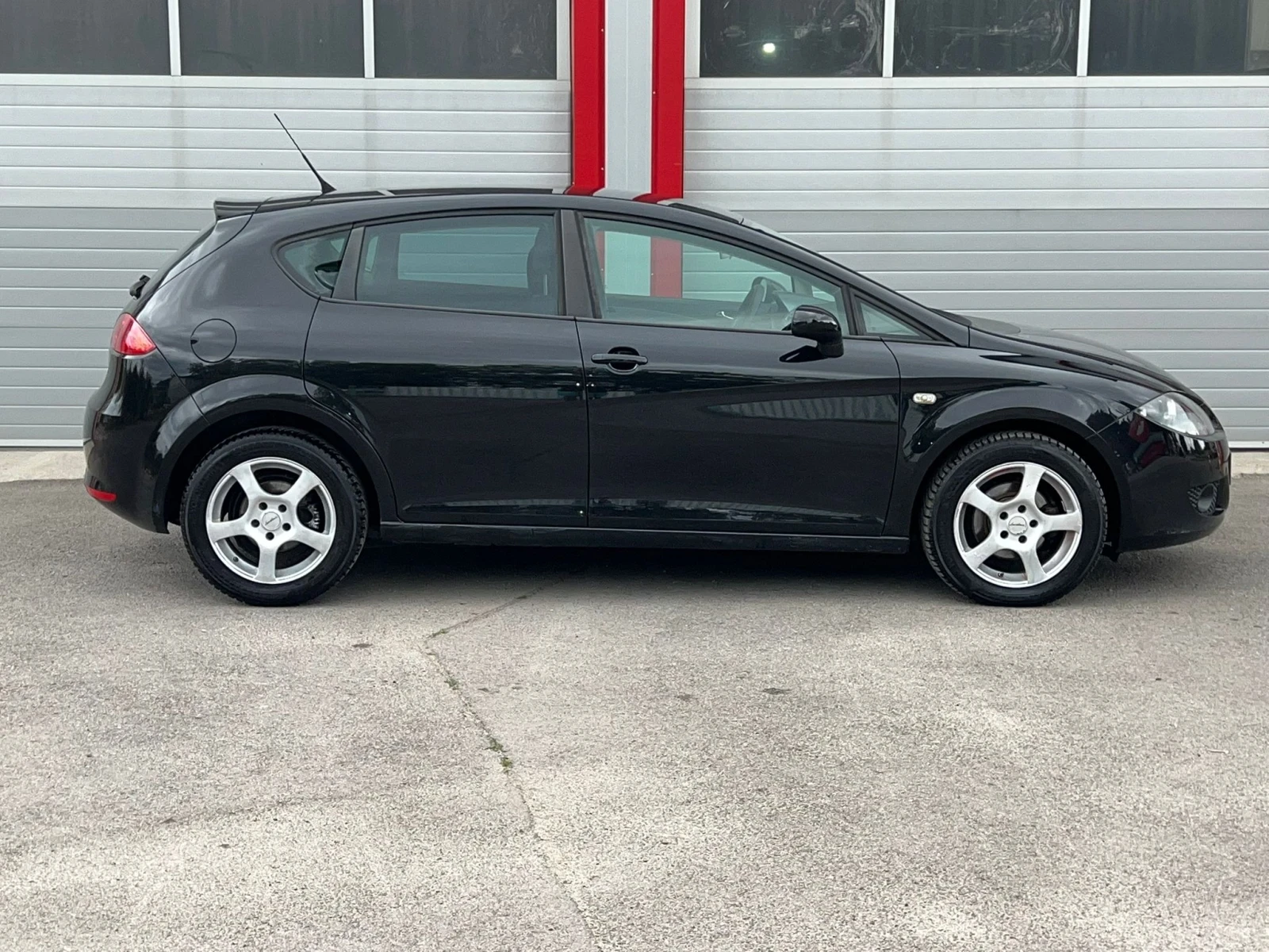 Seat Leon 1.9TDI KLIMATIK ЛИЗИНГ!!! - изображение 7