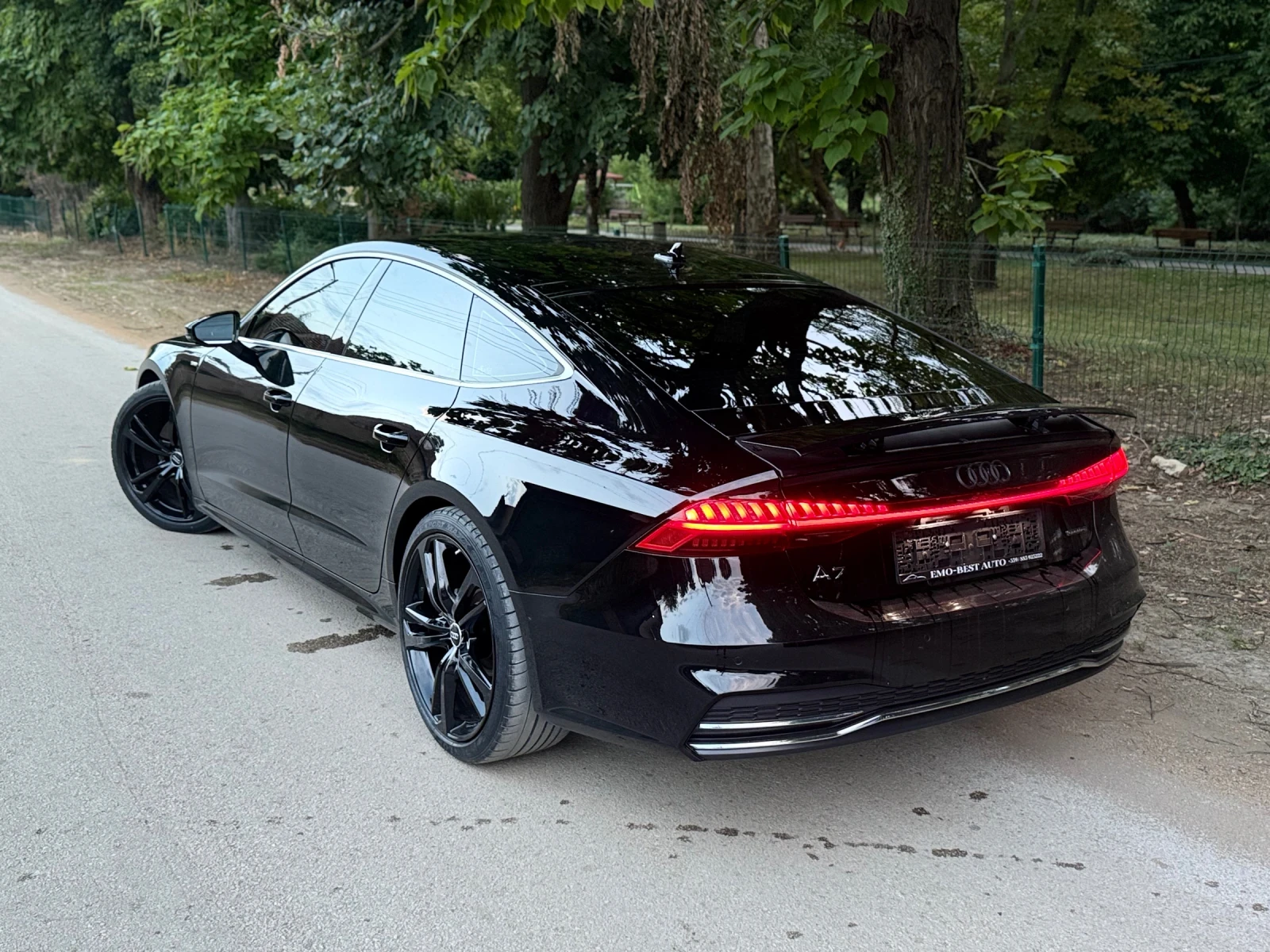 Audi A7 55TFSI* S-Line* Quattro* КРИЛО* СЛЕДЕНЕ НА ЛЕНТА* , снимка 5 - Автомобили и джипове - 55293850