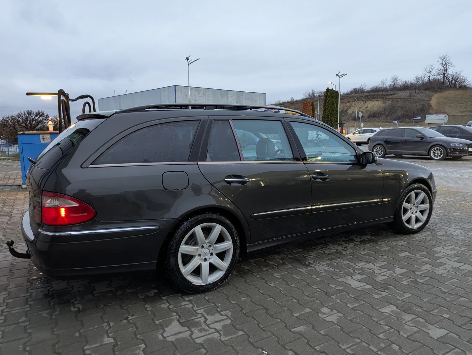 Mercedes-Benz E 220  - изображение 3