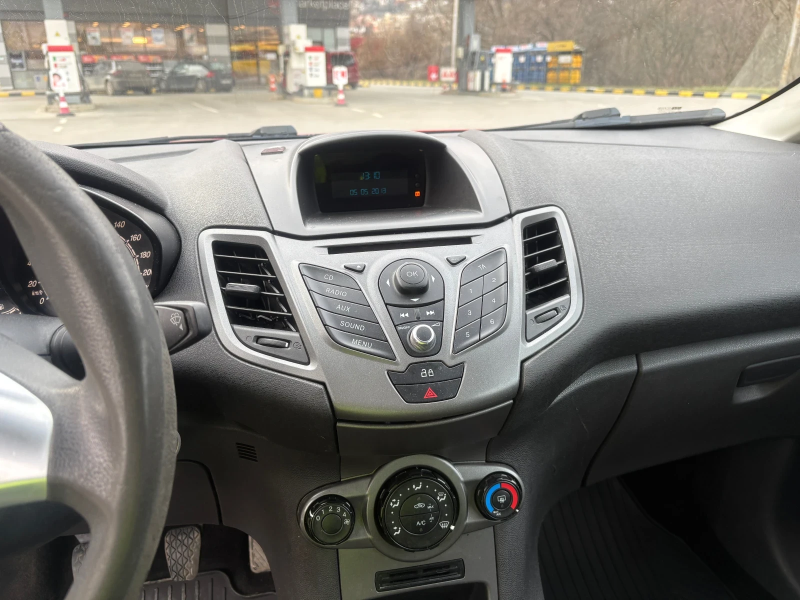 Ford Fiesta ТОВАРЕН ЕВРО 5В, снимка 8 - Автомобили и джипове - 53710790