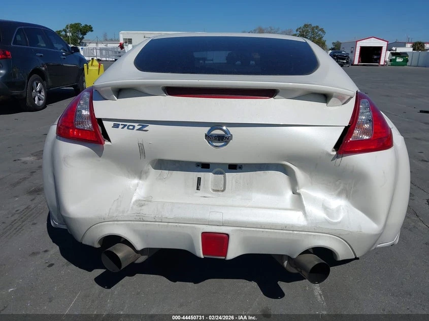 Nissan 370Z Sport - изображение 6