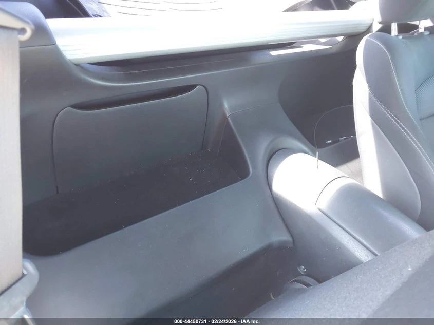 Nissan 370Z Sport - изображение 8