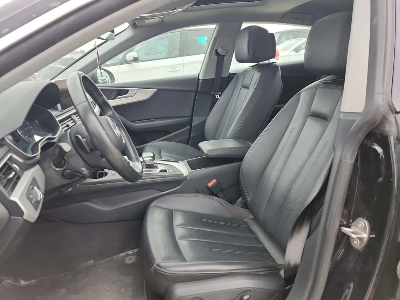 Audi A5 45TFSI * PROGRESSIV * CARFAX * Панорама * , снимка 8 - Автомобили и джипове - 54038509