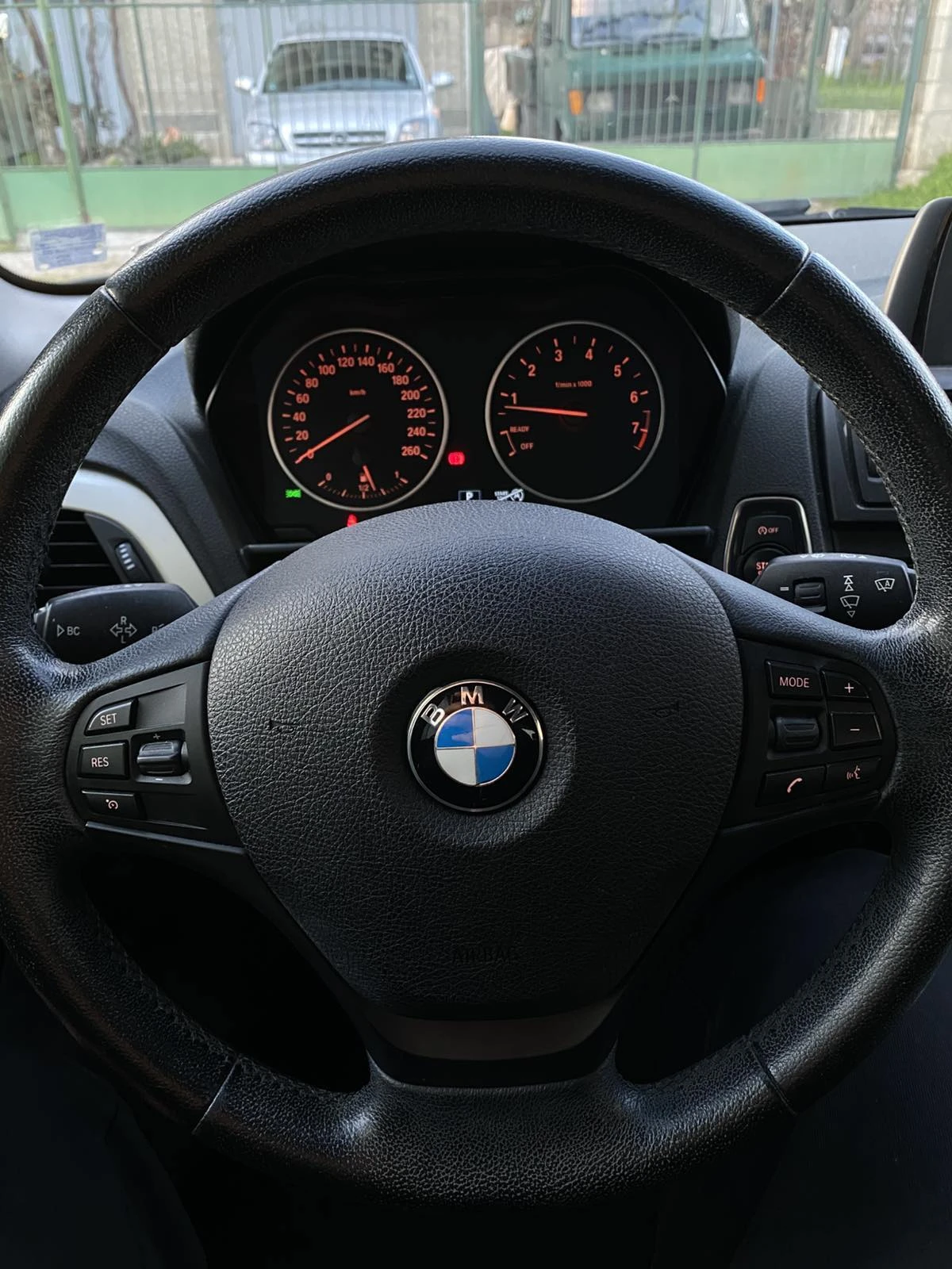 BMW 118 i, снимка 13 - Автомобили и джипове - 54192274