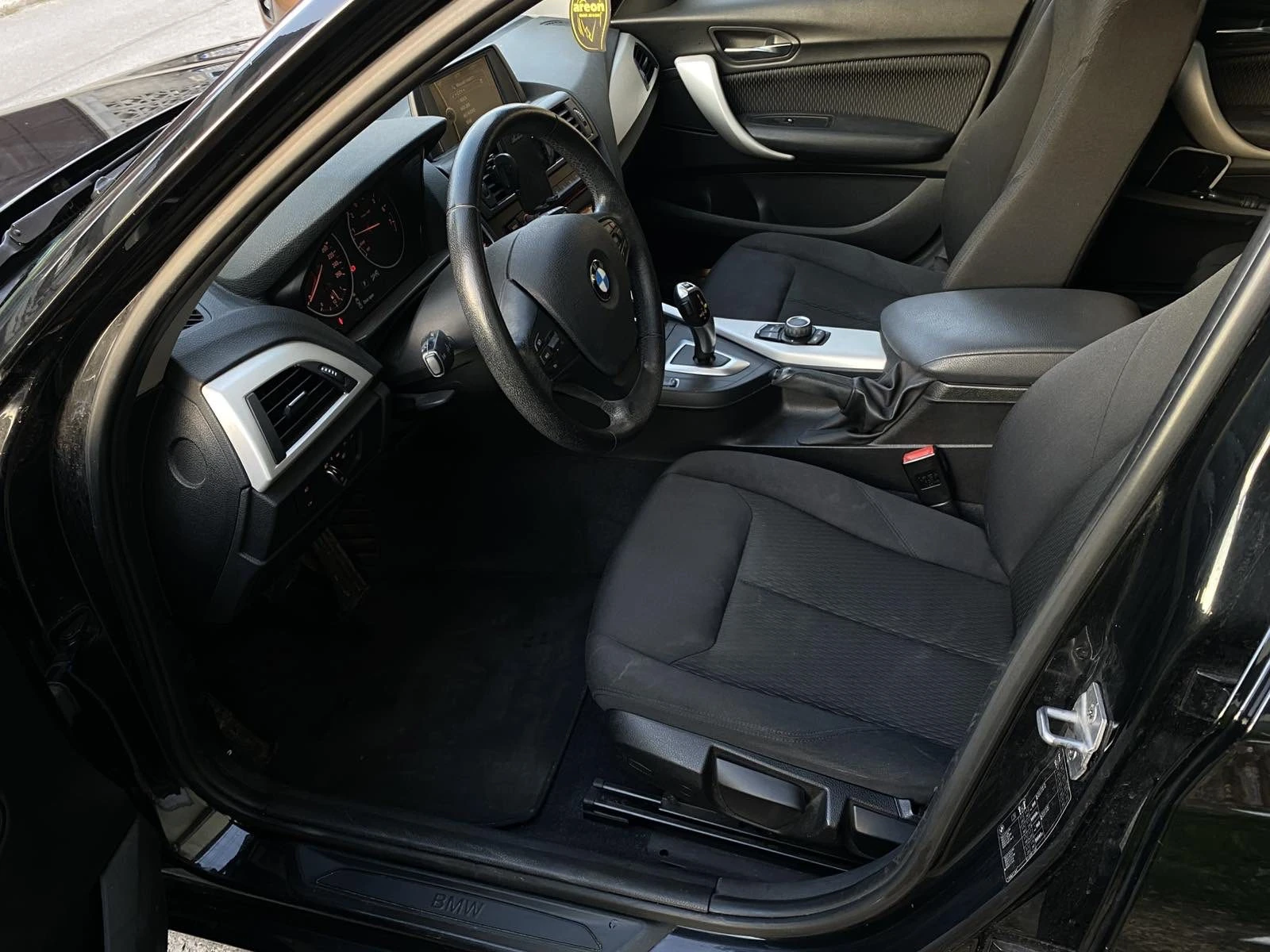 BMW 118 i, снимка 12 - Автомобили и джипове - 54192274