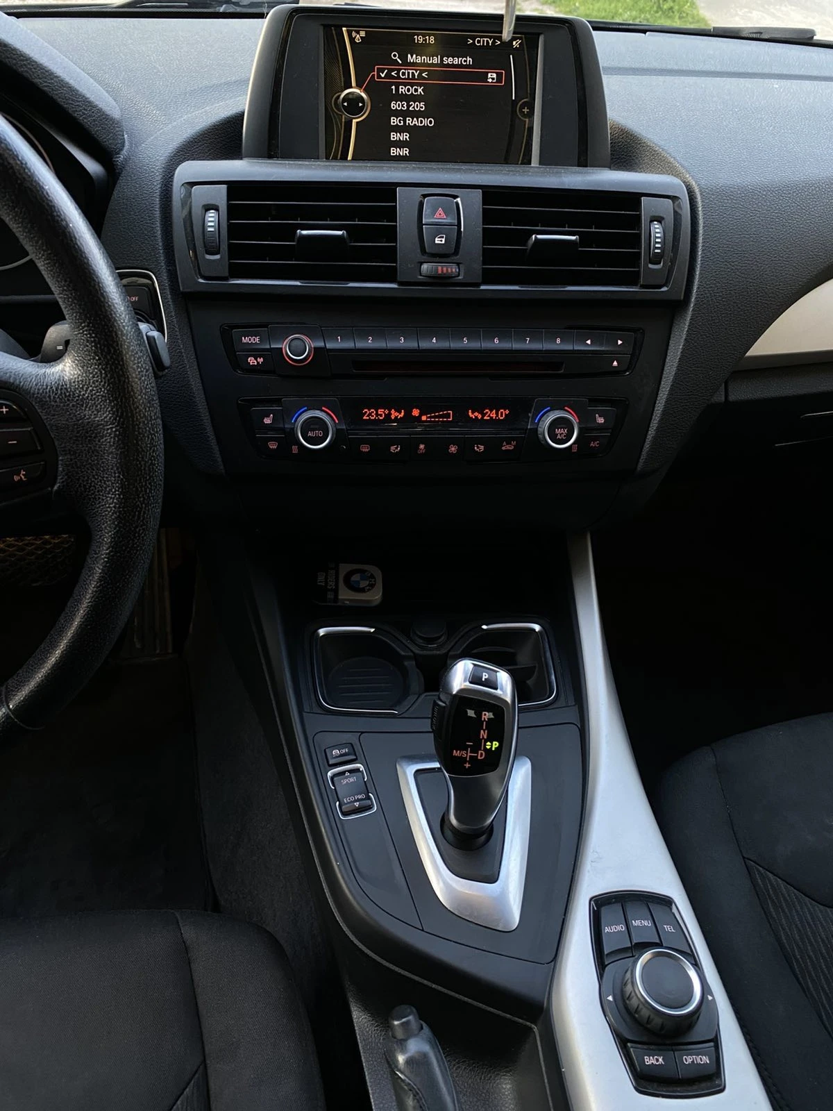 BMW 118 i, снимка 11 - Автомобили и джипове - 54192274