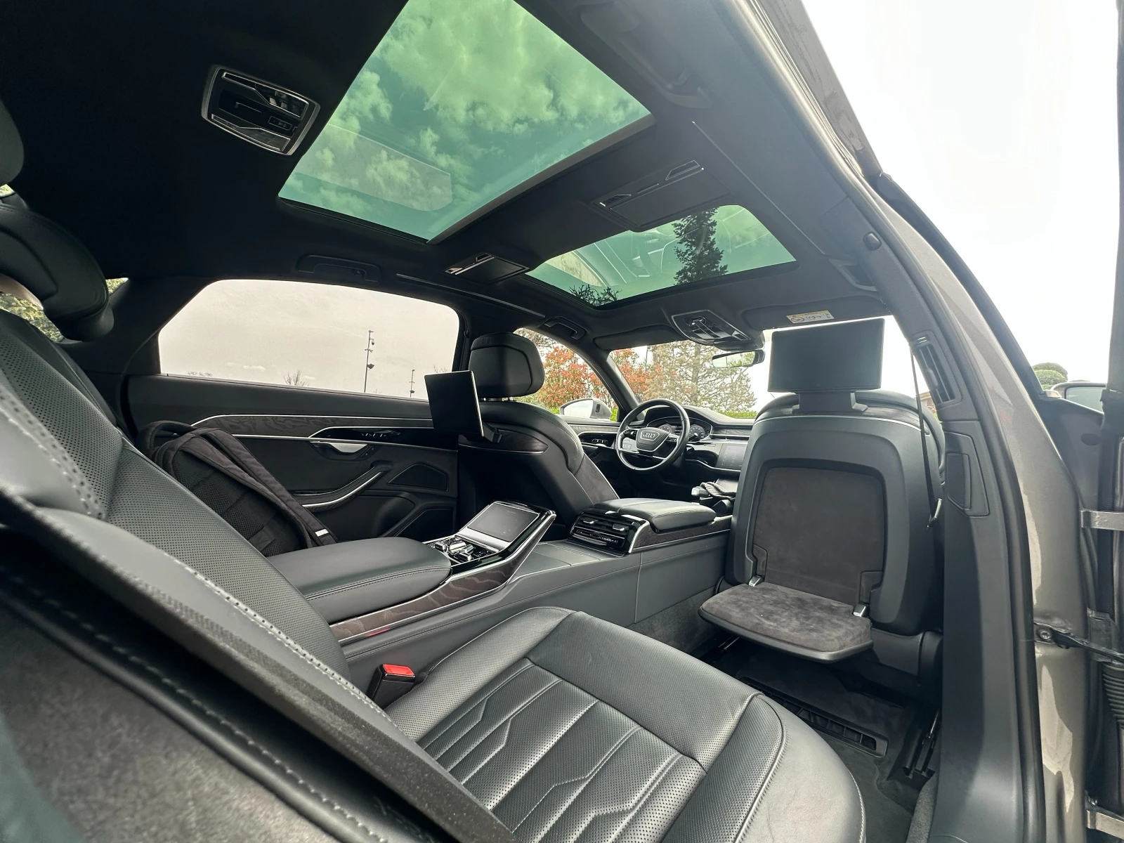 Audi A8 60 TFSIe* LONG* 3xTV* B&O* PANO* MASSAGE* CHAUFFEU, снимка 15 - Автомобили и джипове - 54197789