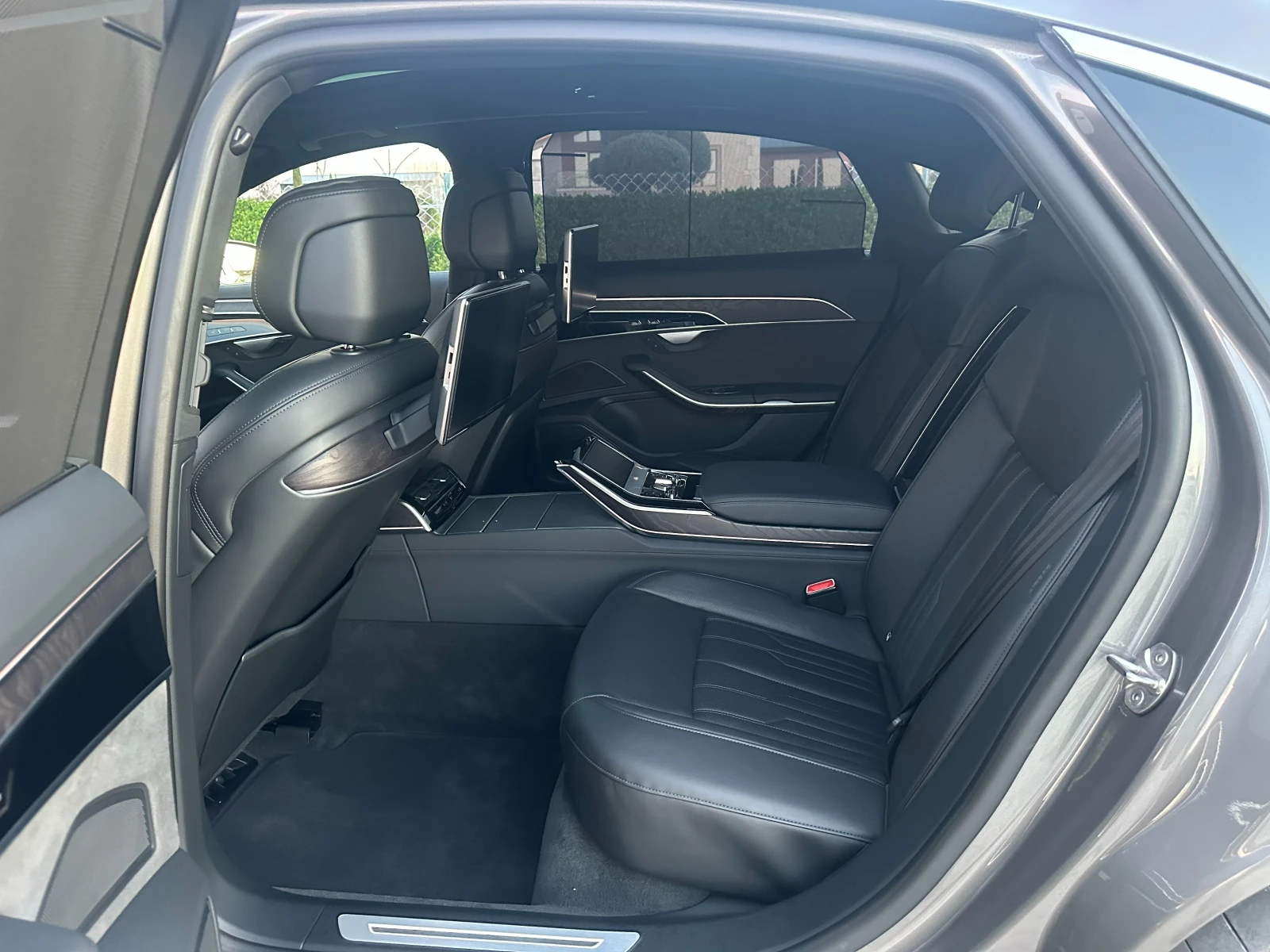 Audi A8 60 TFSIe* LONG* 3xTV* B&O* PANO* MASSAGE* CHAUFFEU, снимка 14 - Автомобили и джипове - 54197789