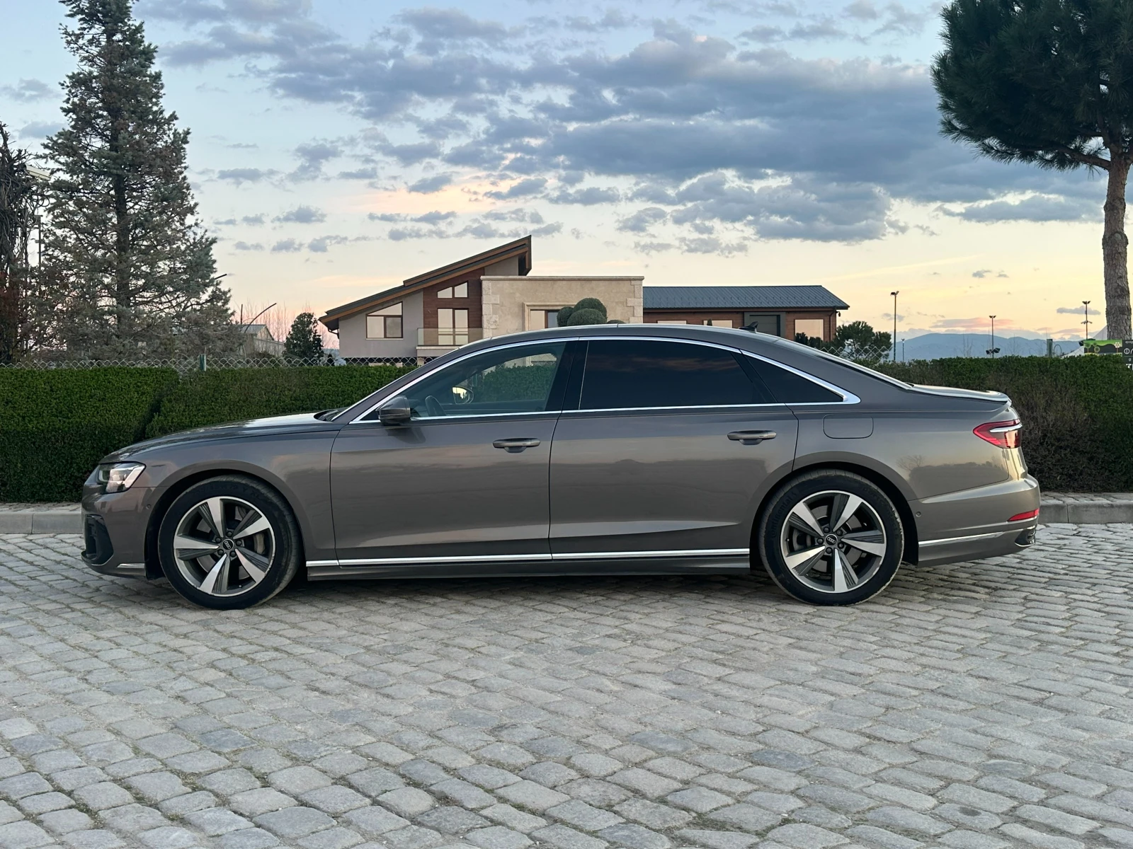 Audi A8 60 TFSIe* LONG* 3xTV* B&O* PANO* MASSAGE* CHAUFFEU, снимка 7 - Автомобили и джипове - 54197789