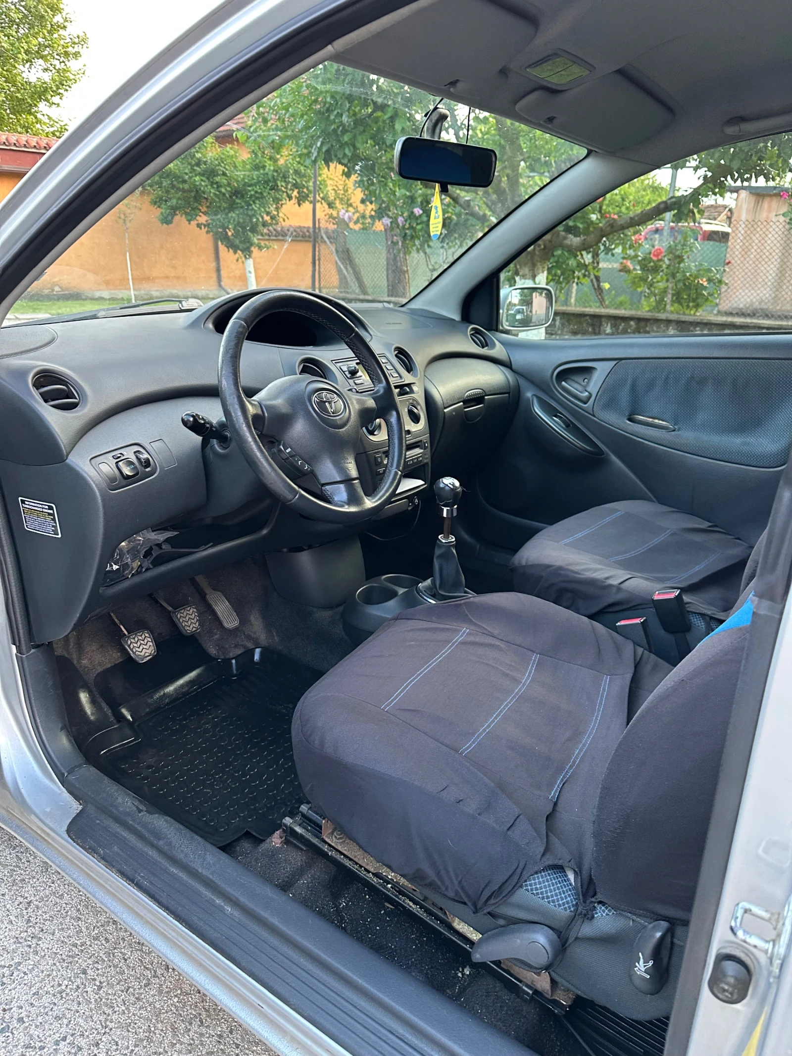 Toyota Yaris 1.4 D-4D, снимка 5 - Автомобили и джипове - 54654844