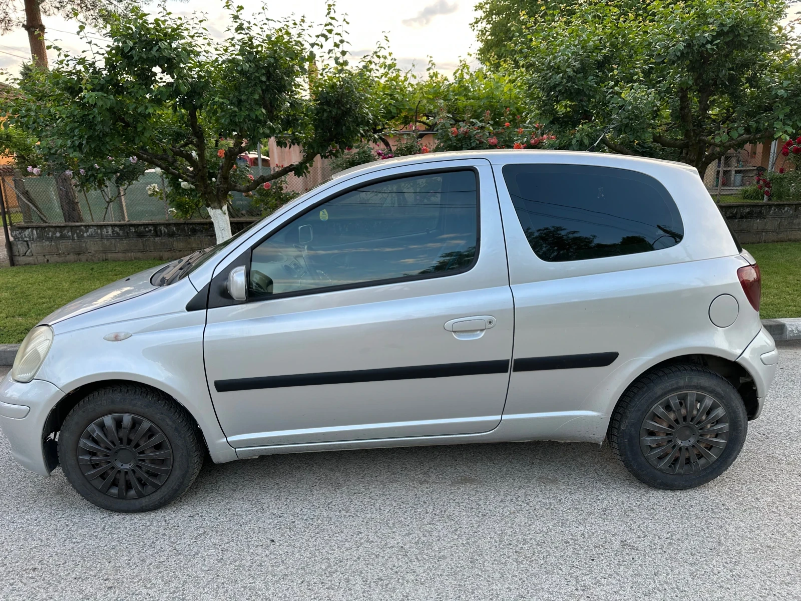Toyota Yaris 1.4 D-4D, снимка 3 - Автомобили и джипове - 54654844