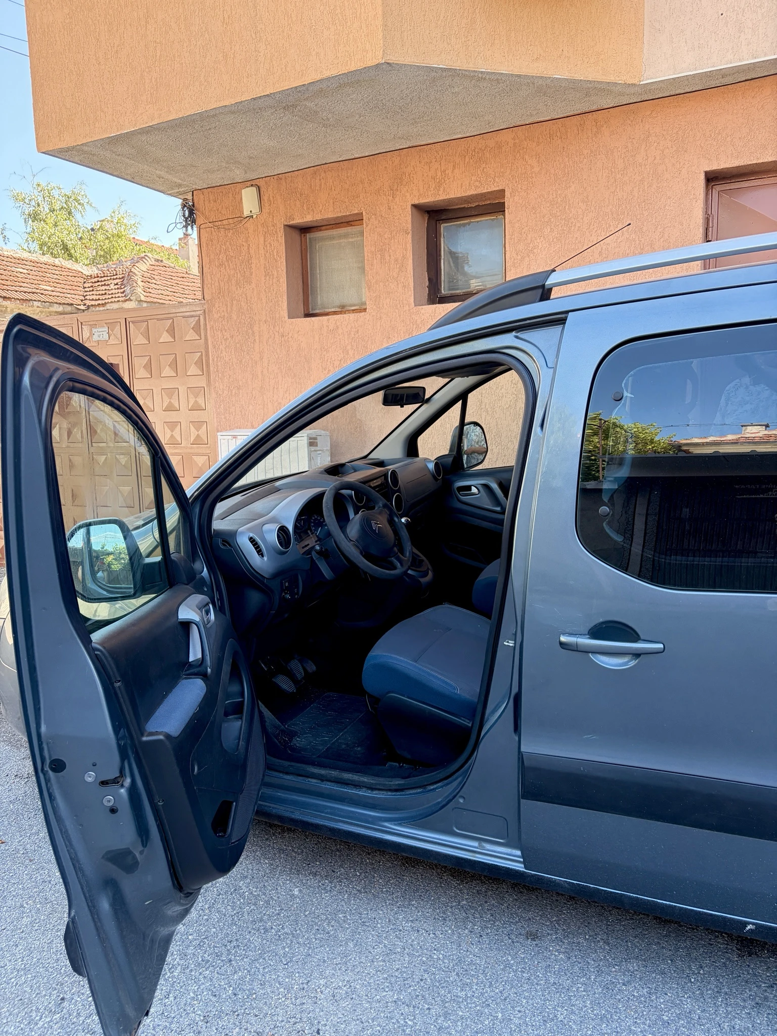 Citroen Berlingo, снимка 3 - Автомобили и джипове - 54854725