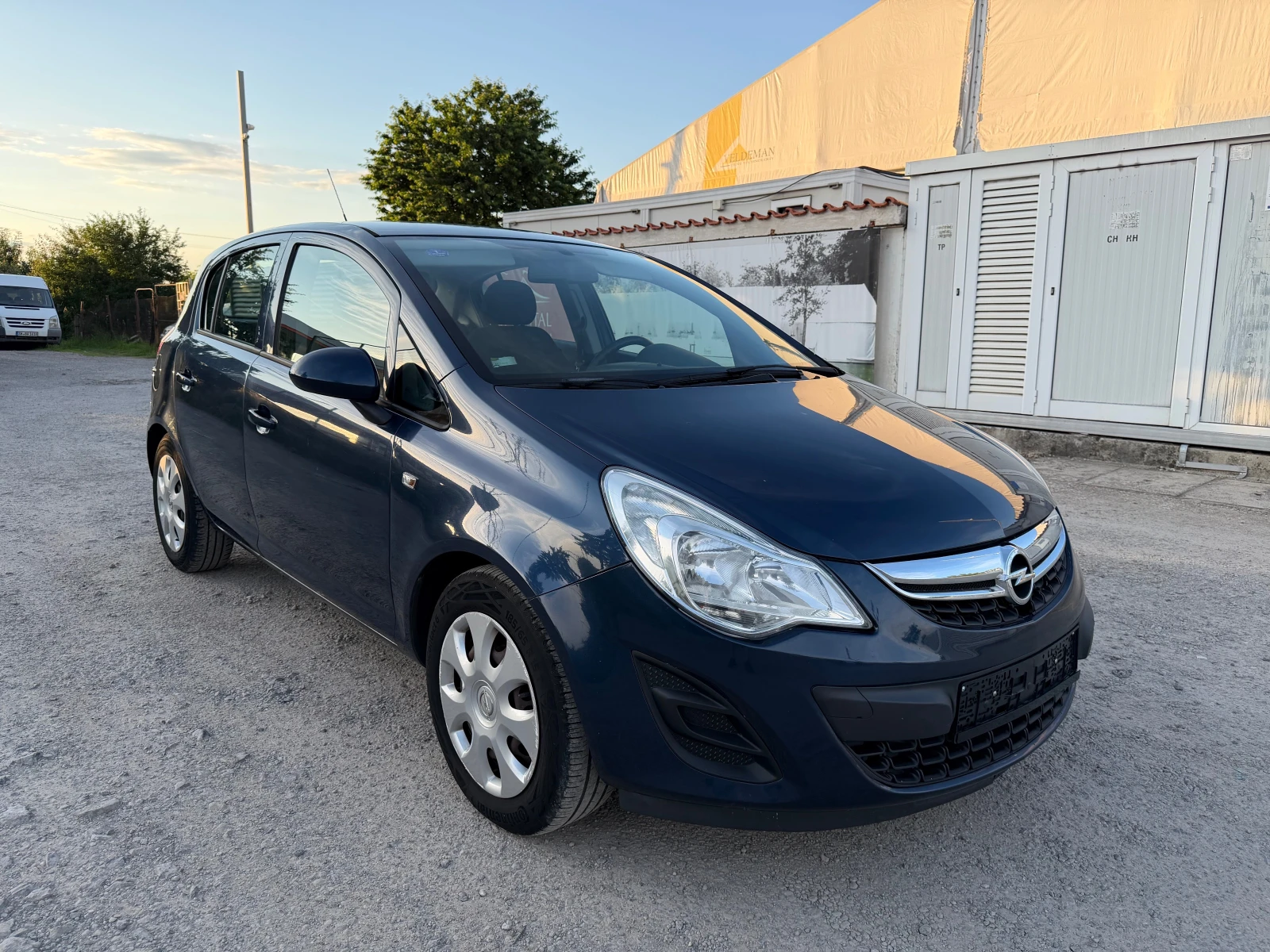 Opel Corsa БЕНЗИН EURO5, снимка 3 - Автомобили и джипове - 54877307