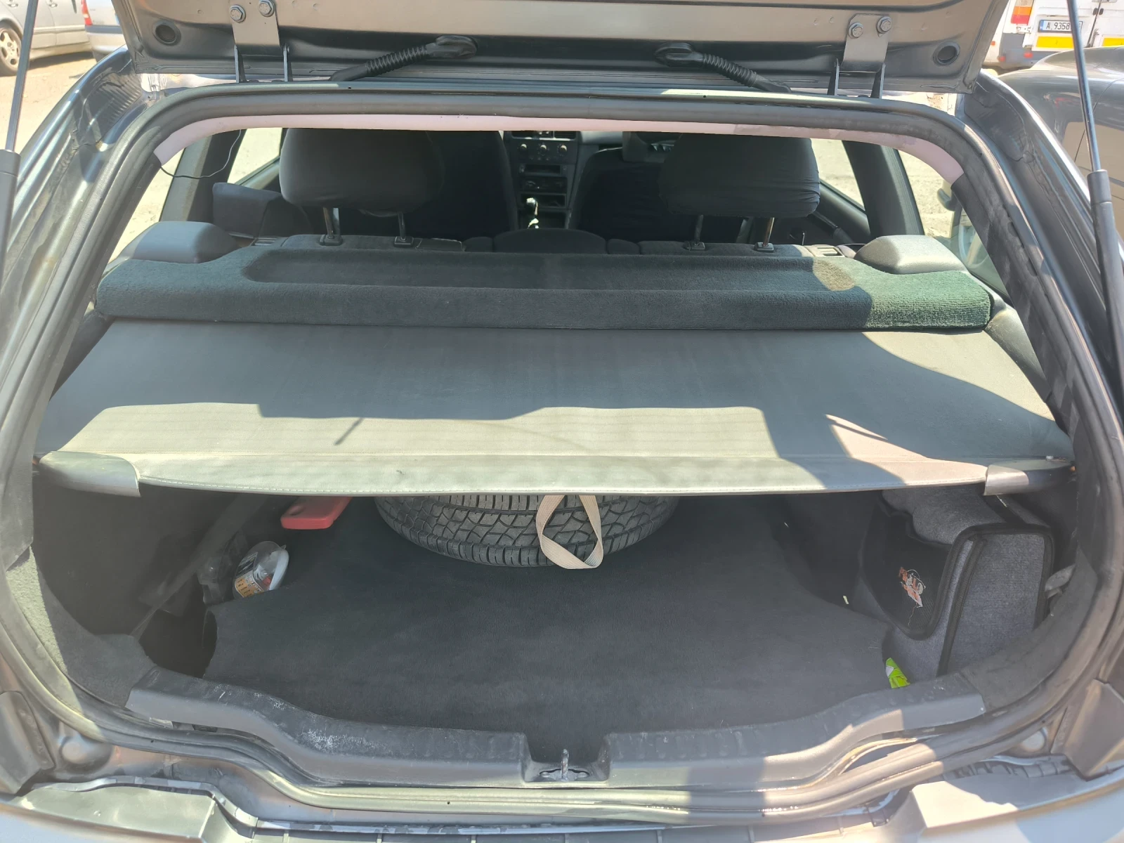 Volvo V40, снимка 6 - Автомобили и джипове - 55057669
