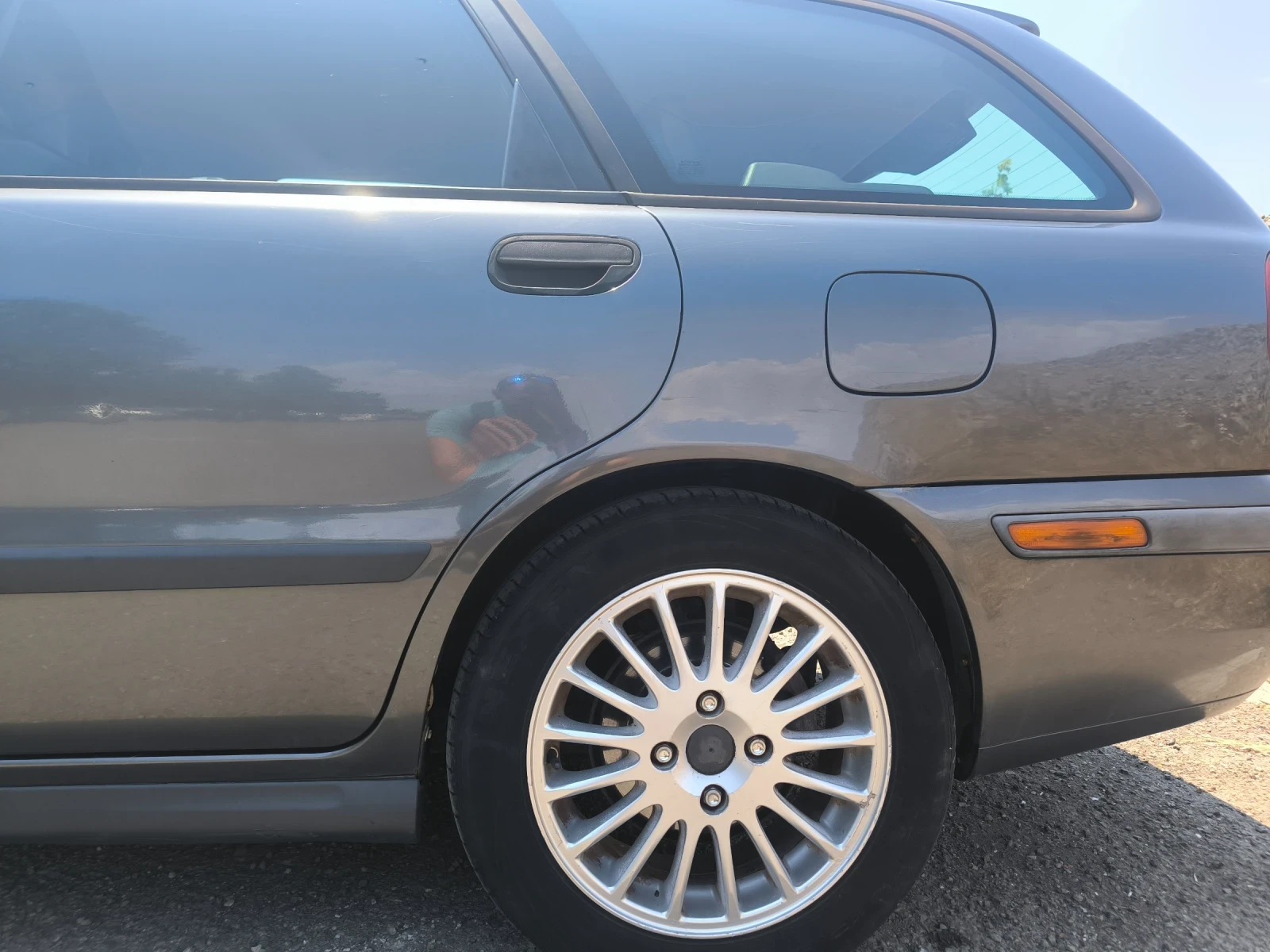 Volvo V40, снимка 2 - Автомобили и джипове - 55057669