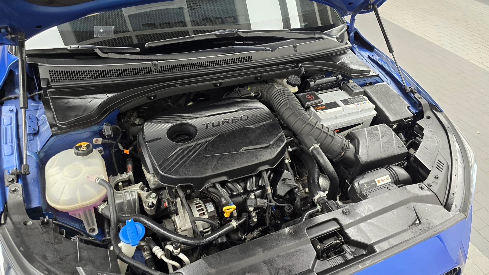 Hyundai Veloster  1.6T Core* ЛЮК* ПОДГРЕВ ВОЛАН* КРАЙНА ЦЕНА, снимка 6 - Автомобили и джипове - 55318948