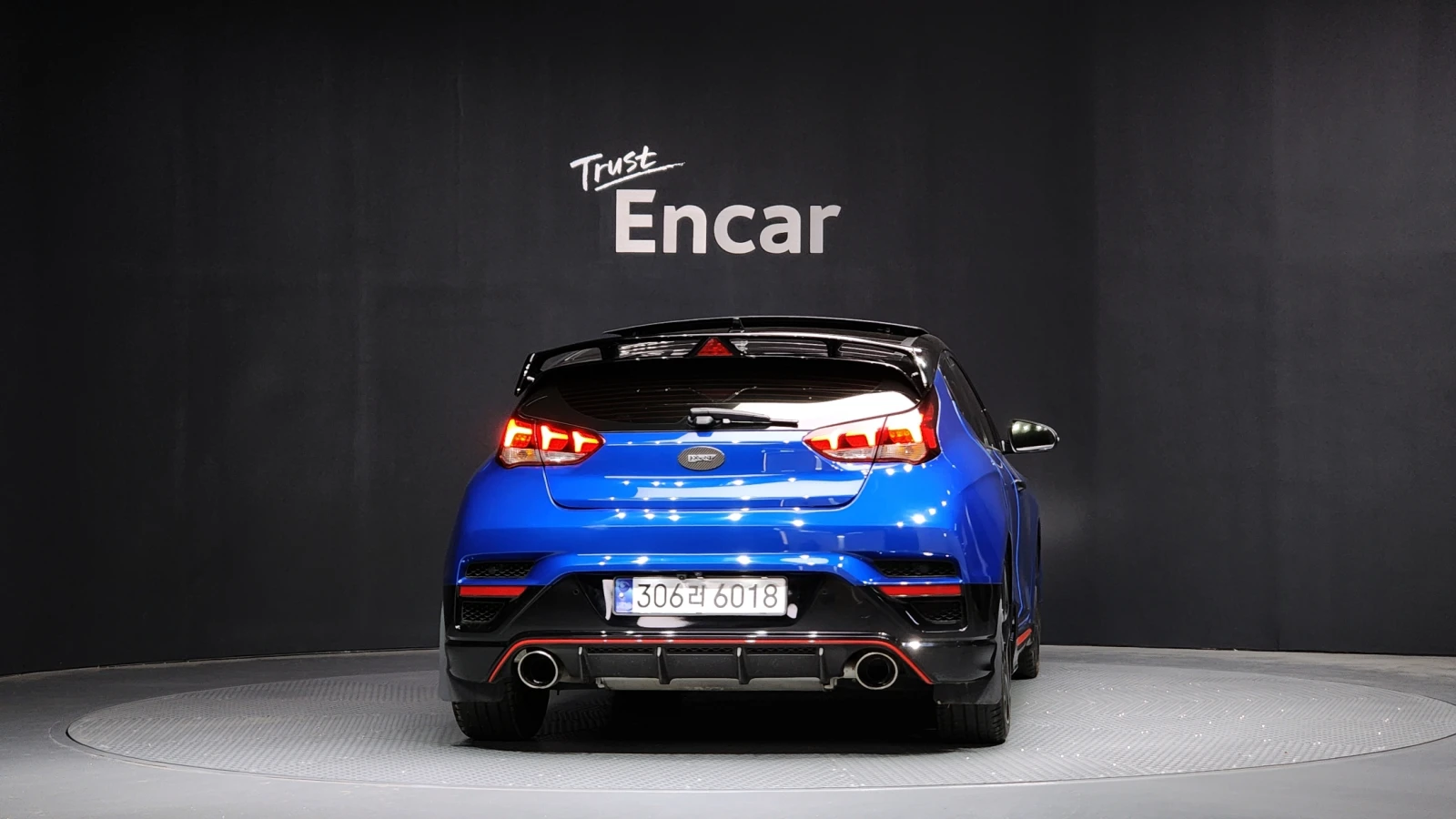 Hyundai Veloster  1.6T Core* ЛЮК* ПОДГРЕВ ВОЛАН* КРАЙНА ЦЕНА, снимка 4 - Автомобили и джипове - 55318948