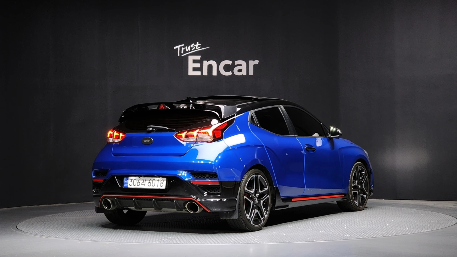 Hyundai Veloster  1.6T Core* ЛЮК* ПОДГРЕВ ВОЛАН* КРАЙНА ЦЕНА, снимка 2 - Автомобили и джипове - 55318948