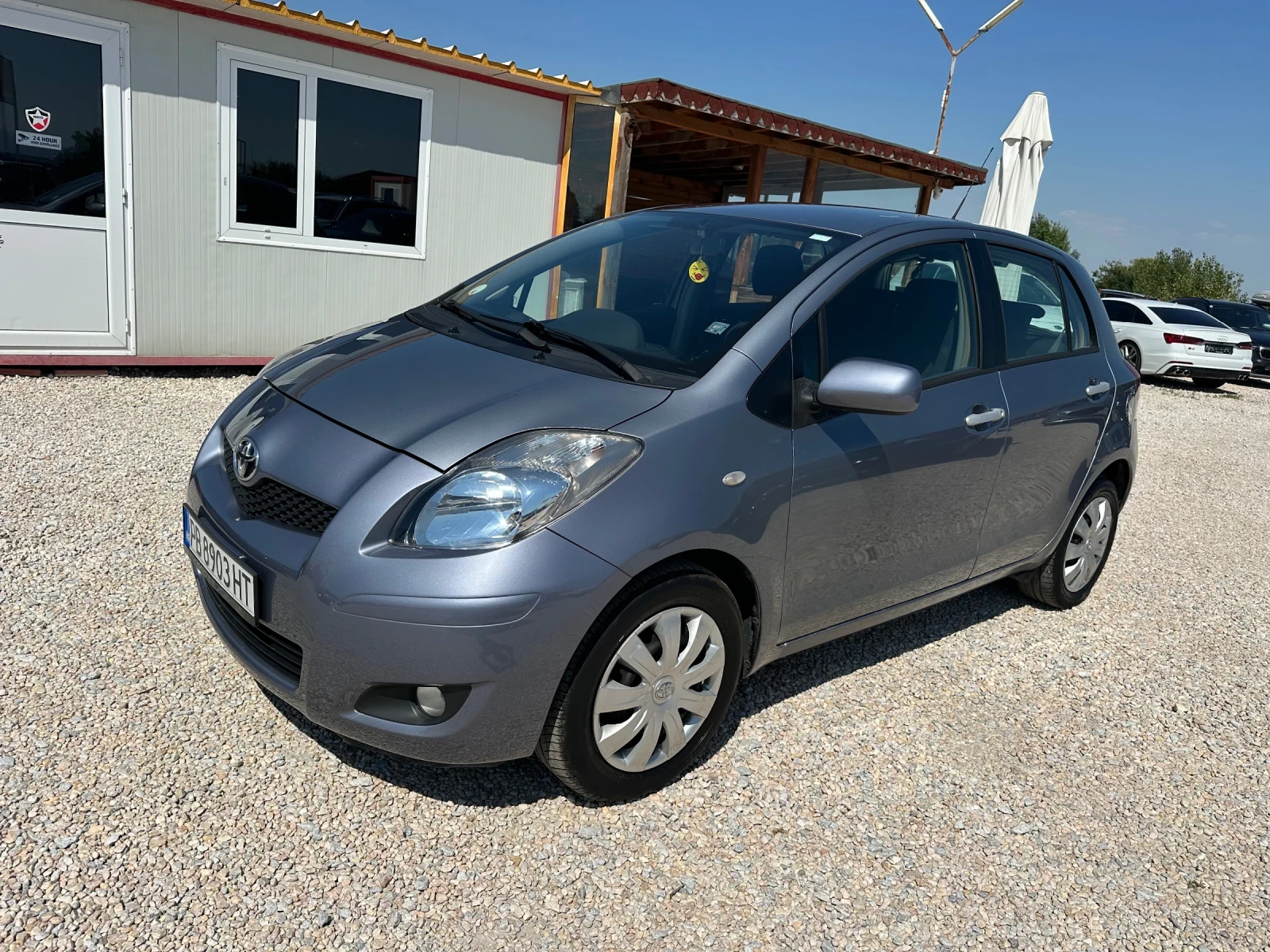 Toyota Yaris 1.3i 100кс автомат