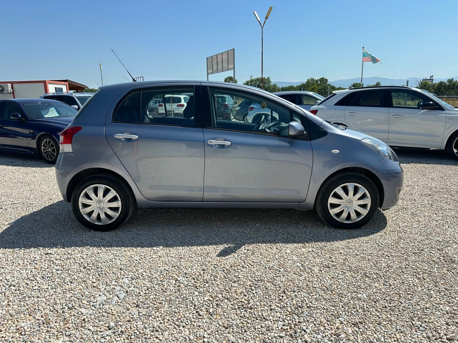 Toyota Yaris 1.3i 100�� ������� | Mobile.bg � ����������� 6