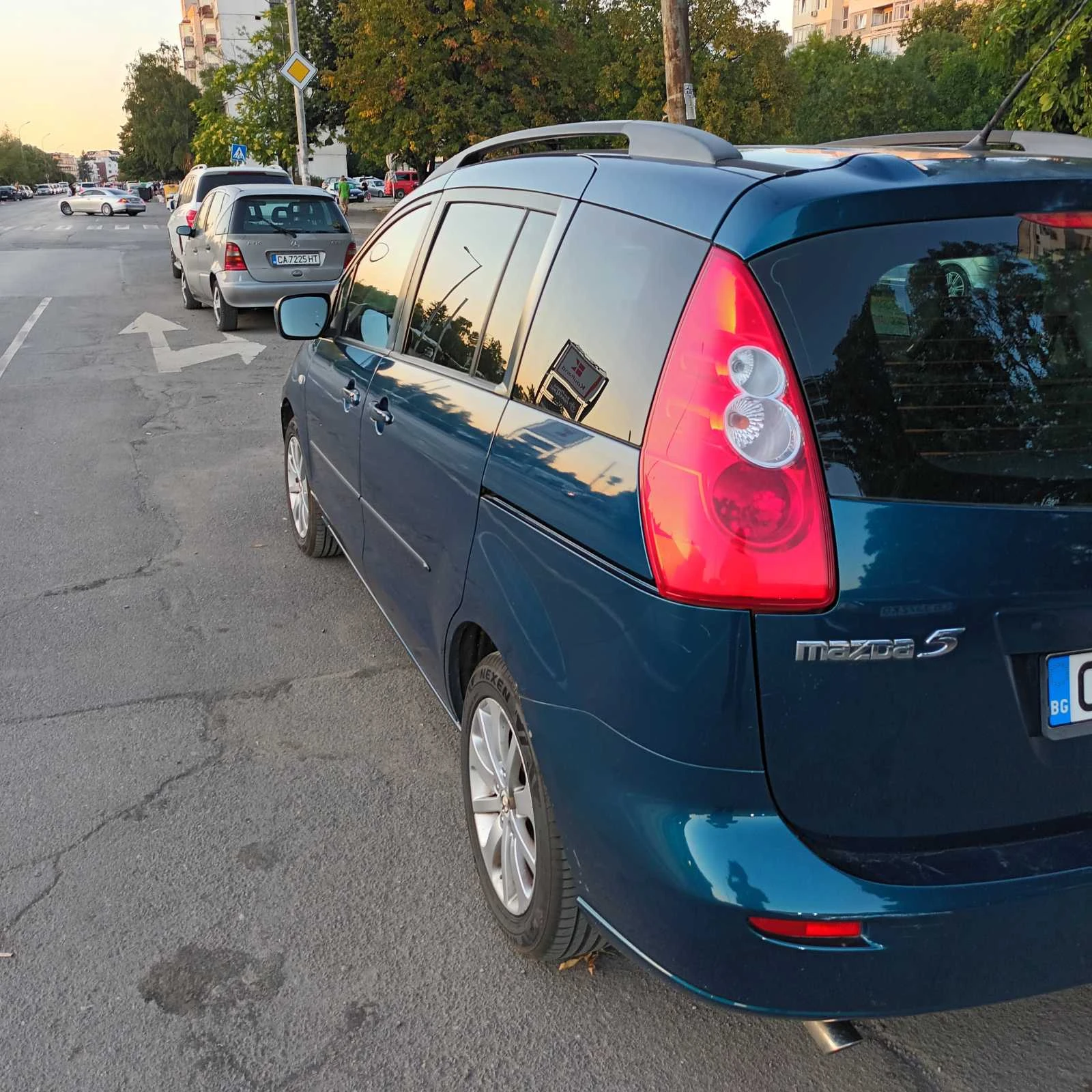 Mazda 5 2007, снимка 4 - Автомобили и джипове - 55998462