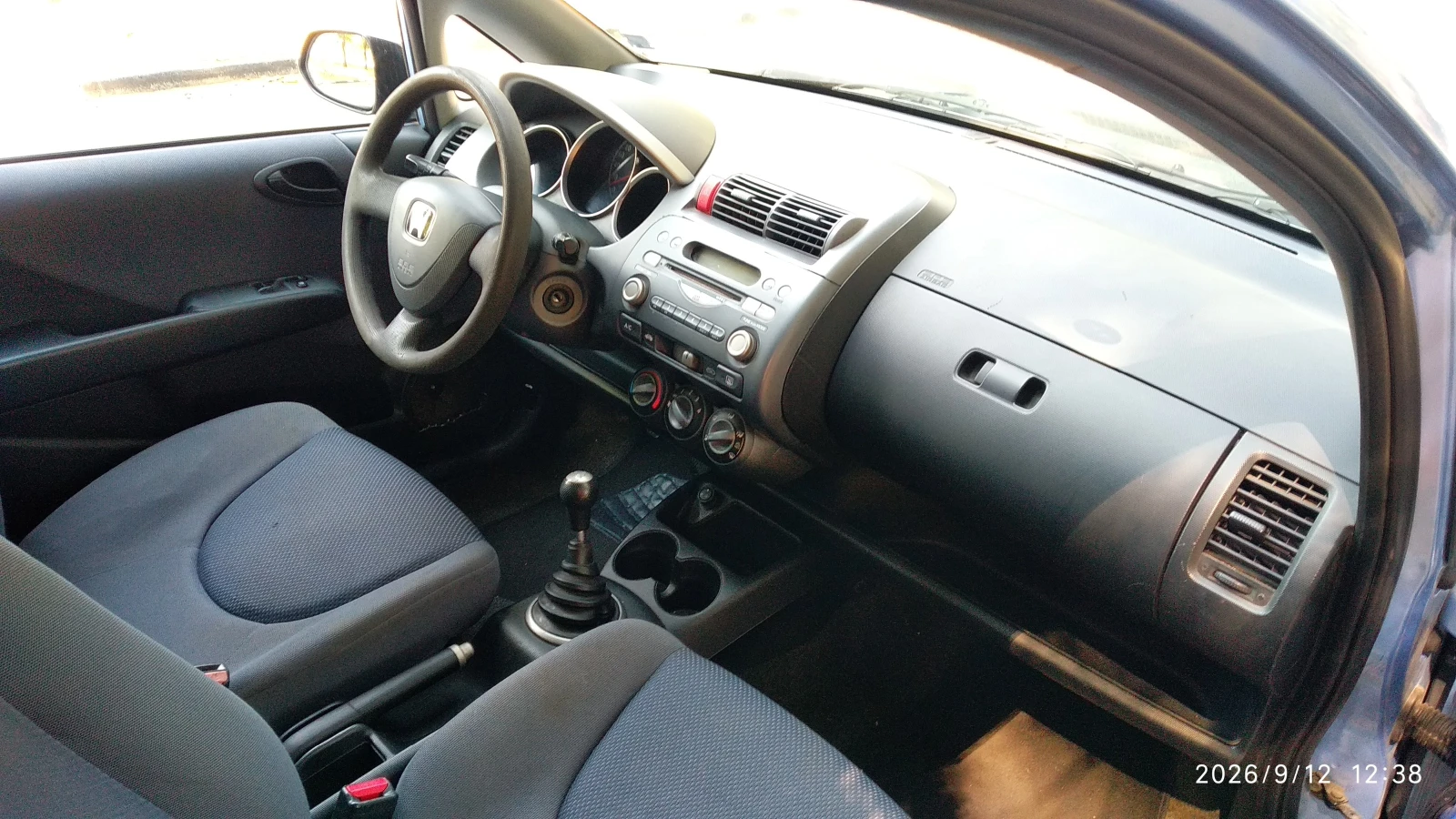 Honda Jazz 1.2 i, снимка 9 - Автомобили и джипове - 56040362