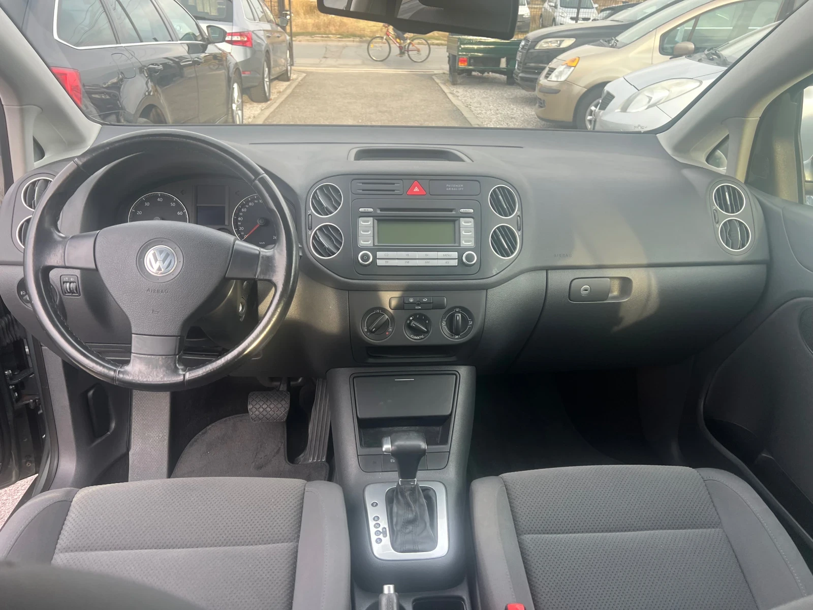 VW Golf Plus 2.0i Avtomat 124756km, снимка 8 - Автомобили и джипове - 56172796