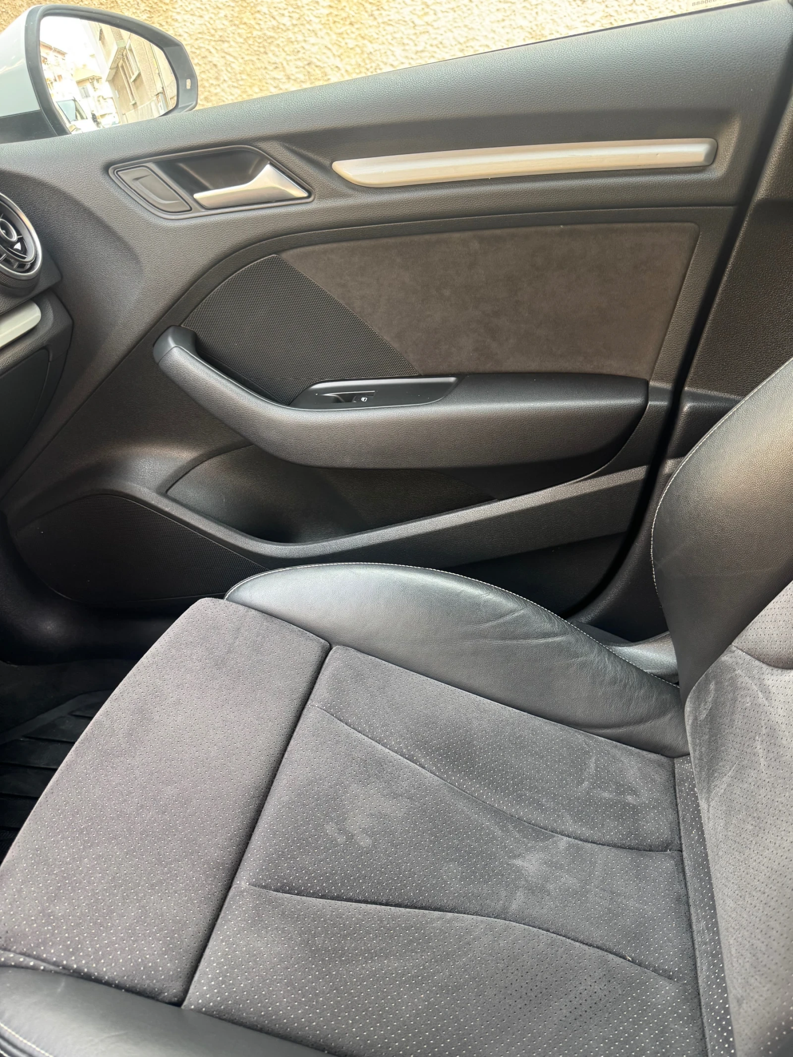 Audi A3 1.8 tfsi Sportback S-line , снимка 14 - Автомобили и джипове - 56273009