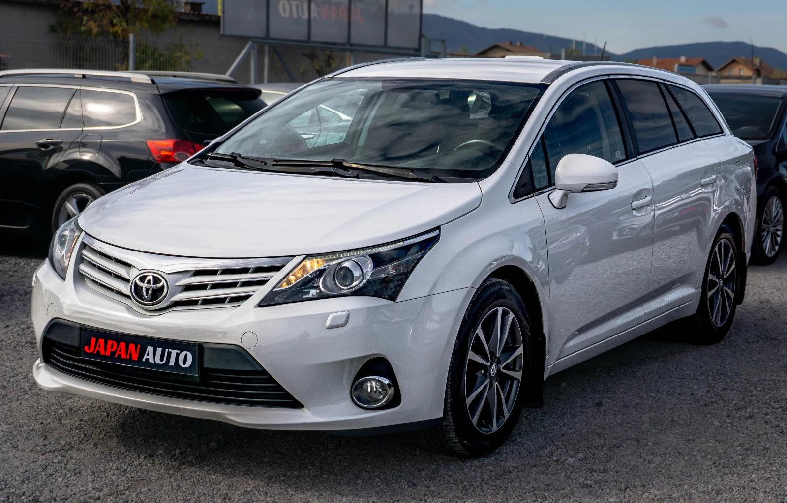 Toyota Avensis 1.8 бензин ТОП! С ГАРАНЦИЯ!