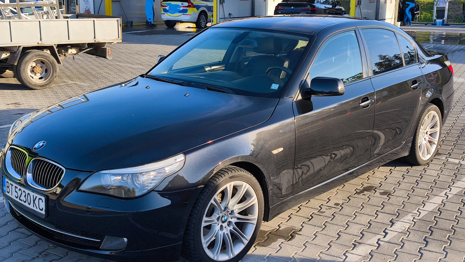 BMW 525
