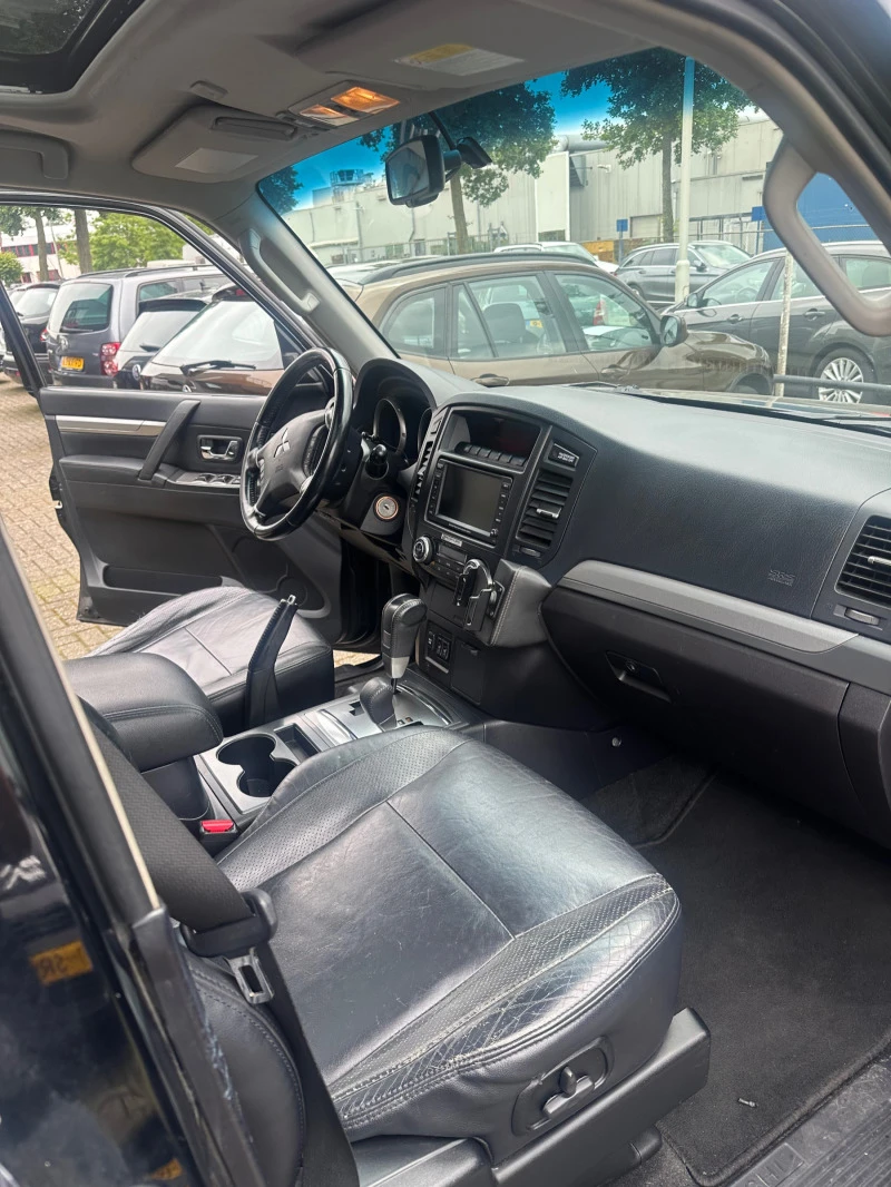 Mitsubishi Pajero 3.2 DI-D Instyle Airco Cruise, Navi , снимка 7 - Автомобили и джипове - 47743121