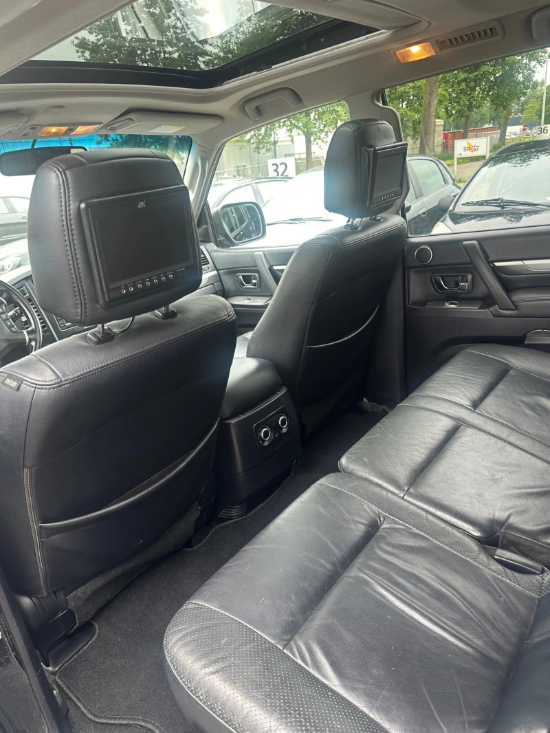 Mitsubishi Pajero 3.2 DI-D Instyle Airco Cruise, Navi , снимка 5 - Автомобили и джипове - 47743121