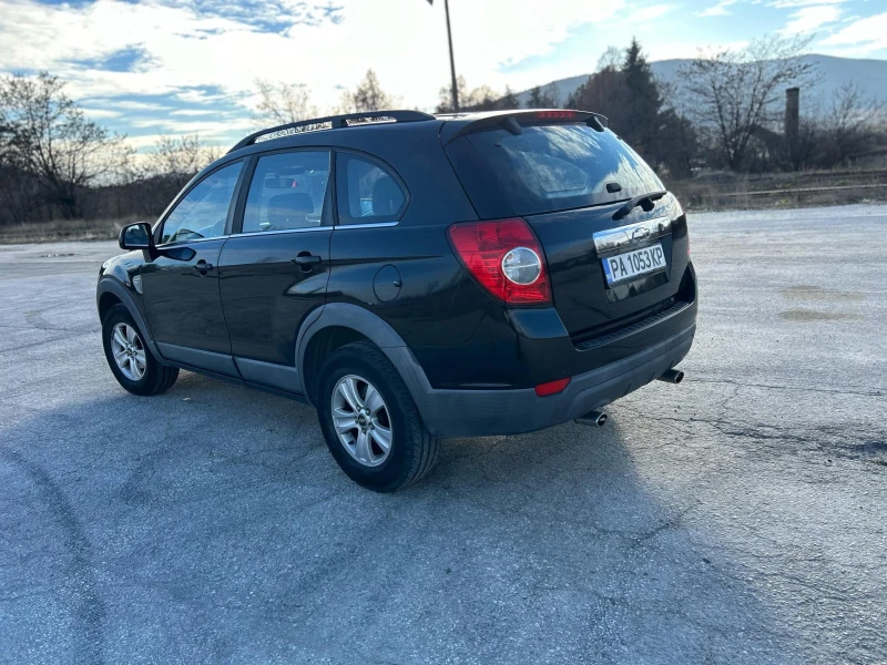 Chevrolet Captiva, снимка 3 - Автомобили и джипове - 48110778