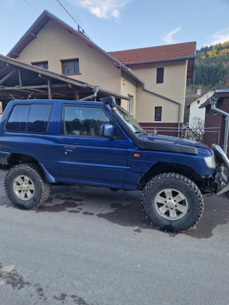 Mitsubishi Pajero, снимка 11 - Автомобили и джипове - 48200544