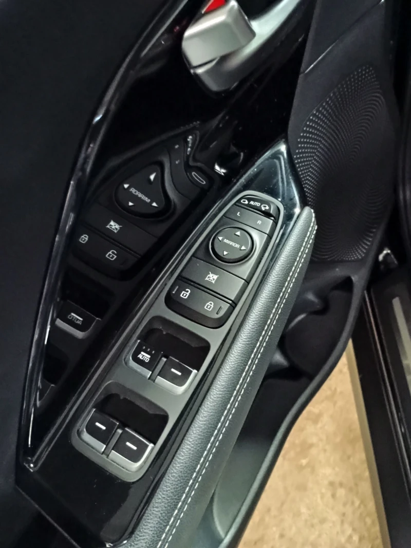 Kia Niro Niro, снимка 7 - Автомобили и джипове - 52977111